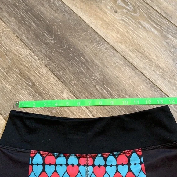 2 Pairs of TREU Athletic Leggings - Picture 7 of 8